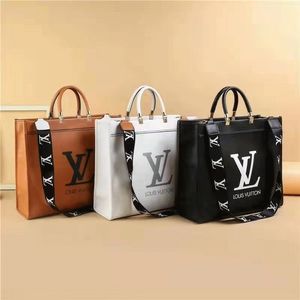 World best Luxury brand Bags Satchel Popular Star designer Men Womns Travel Duffle Leather Luggage Handbags Large Capacity Sport Bag