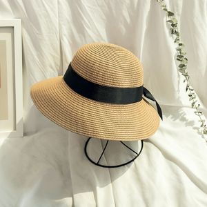 Bowknot Ladies Straw Hats Foldable Sun Protection Beach Hats Stylish Ribbon Holiday Caps for Women and Girls