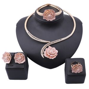 Handgjord Dubai Guldfärg Crystal Rose Flower Halsband Örhängen Jewellry Fashion Wedding African Kostym Smycken Sets