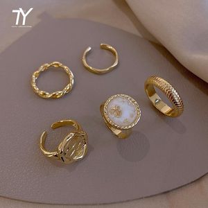 European and American Metal Gold Five Piece Combination Set Rings For Woman Fashion Jewelry Luxury Party Girl s Unusual Ring