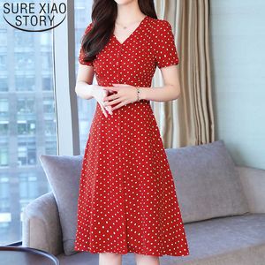 Moda Mulheres Vestidos Elegante Verão Vermelho Vestido A-Linha Botão Dot Botão Curto V-Pescoço Vestido Mulheres Escritório Senhora 3316 50 210527