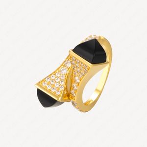 Never Fade Sparkling Copper Ice Up Diamond Ring per le donne Placcato oro 18k Promessa Fedi nuziali da sposa Regalo Impegnati Accessori con sacchetti di gioielli all'ingrosso