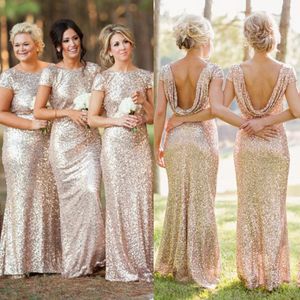 Ausverkauf Roségoldene Pailletten Brautjungfernkleider Zweiteiliges One-Shoulder-Kurzarmkleid Landhochzeitsgastkleid Kleid der Trauzeugin