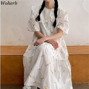 Women White Robe Floral Pleated Dress Sweet Embroidered Ruffles Vestidos Mujer Peter Pan Collar Loose Vintage Dresses 210519