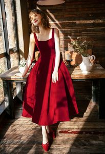 끈이없는 슬리브가없는 발목 길이가있는 빨간 이브닝 드레스 벨벳 볼 가운 맞춤형 파티 드레스 Robes de Mariee