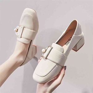 Elegant Women Pumps Metal Buckle Loafers Fashion Pearl Ladies Shoes Comfortable PU Slip-on Mid Heel Women Office Shoes