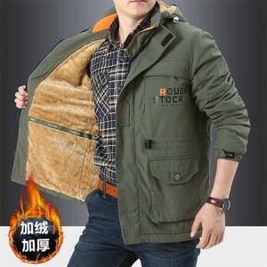 Outdoor Assault Anzug Winter Plüsch Dicke Herrenmantel Winddicht Wasserdicht Bergsteigen Große Multi-Pocket-Jacke 211214