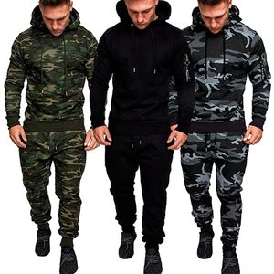 Camouflage Army Herrkläder Casual Truckpants 2 stycken Tracksuit Male Top Pant Sport Suit 220304