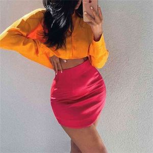 Mulher elegante rosa vermelho cetim mini saia primavera moda brilhante cintura alta curta s meninas y2k slim streetwear 210621