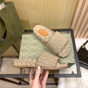 スライドデザイナーサンダル女性スリッパクラシック刺繍プラットフォーム屋外ビーチサンダル屋外ビーチスリッパ 35-40