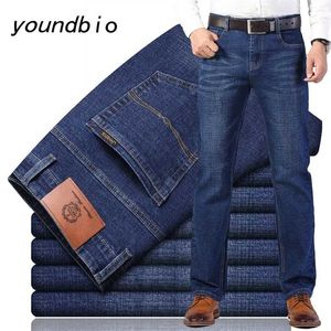 Jeans Otoño Algodón Estiramiento de los hombres Estilo clásico Moda Casual Negocios Pantalones sueltos 9536 27-40 211108