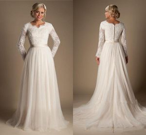 2021 Bescheidenes A-Linien-Hochzeitskleid mit Perlen und Spitze, langen Ärmeln und Knöpfen am Rücken, Chiffon-Brautkleid