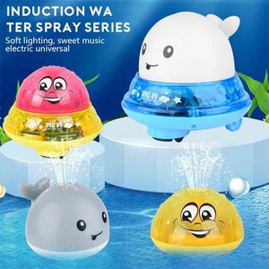 Badespielzeug Baby Elektrische Induktion Sprinkler Ball mit Lichtmusik Wasserspiel Baden Lustiges Kleinkind für Kinder Kinder 210712