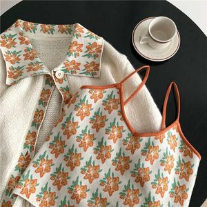 Tröjor Jumpers Floral Print Camisole Sexiga Toppar Retro Fashion Sweet Långärmad Peter Pan Collar Cardigan Flower Stickad Jacka 210610