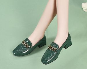 Woman loafers shoes Genuine Leather Horsebit Chains Shallow mouth Slip-On square toe Casual chunky heel comfortable Single shoes plus size