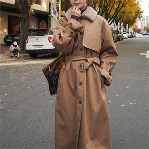 Kobiety zima ciepły płaszcz z długim rękawem bawełniany grube Casaco Femininovized Parkas Furry Wewnętrzny 211216
