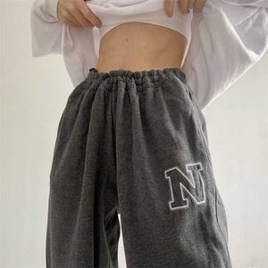 HOUZHOU Harajuku Grigio Joggers Pantaloni della tuta da donna Baggy Vintage Jogging Pantaloni sportivi Grunge Fashion Style Oversize Autunno Pantaloni 211006