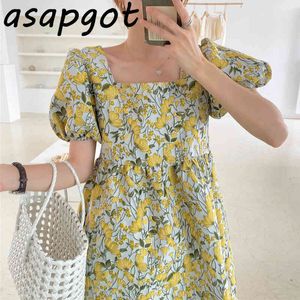Dresses Summer Chic High Waist Square Neck Heavy Industry Three-dimensional Floral Embroidery Lantern Sleeve Loose Doll Dress 210429