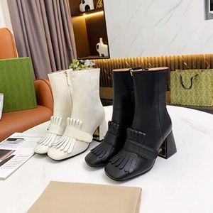 Designer Kvinnor Sadel Spänne Middle Heel Ankel Boots Skor Vinter Bootes Ladies Flickor Silk Cowhide Läder Hög Top Kvinnor Flat Anklad Boot Storlek 35-41