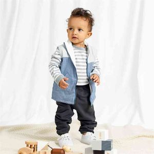 Spring and Autumn 3-piece Striped Long Sleeves Romper Sleeveless Coat Pants for Baby Boy Sets Clothes 210528