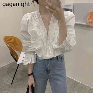 Moda donna camicia bianca pizzo volant manica lunga camicetta ragazze scollo a V sexy blusas chic camicette coreane goccia 210601