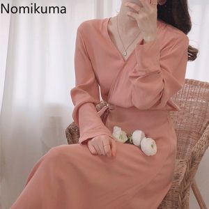 Nomikuma Korean Style Elegant Pink Dress Women V Neck Long Sleeve Slim Waist Bandage Dresses Lady Vintage Fashion Vestidos 3a549 210514