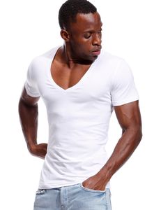 Głęboki V Neck T Shirt dla mężczyzn Niski Cut Vneck Szeroki Tee Męski Tshirt Niewidzialny Contershirt Model Scoop Hem Slim Fit Krótki rękaw