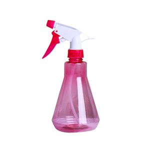 Attrezzature per l'irrigazione a spruzzo per parrucchieri Bottiglia vuota Riutilizzabile Nebbia fine Spruzzatore d'acqua Atomizzatore Salone Barbiere Strumenti per lo styling dei capelli 250ML