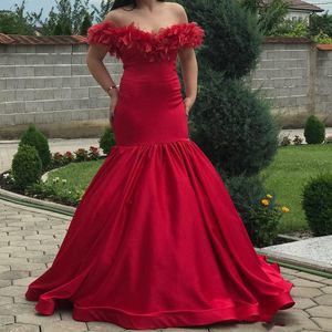 Meerjungfrau Plus Größentabelle Prom Kleid Puffy Train Lange formale Abendkleider Sweetheart Roter Teppich Celebrity Kleider Südafrika