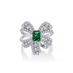 2021 Fashion Banquet And Party Gift Ring (US Size) with Green Crystal Bow