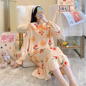 Kvinnor Nattklänningar Winter Flannel Cartoon Nighdresss Full Sleeve Sleepshirt Gullig ungdomsflicka Homewear Pijama Varm Nightshirt 210924