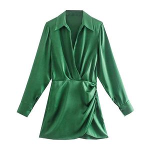 Abiti casual DYLQFS 2021 Estate Elegante Donna Vintage Raso Verde Abito con scollo a V Moda femminile Pulsante sottile Decorazione Mini