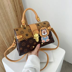 Luxurys Designers Bags New Fashion Bag Print Contrast Handbag Texture Old Flower Handbags Single Shoulder Messenger Pack PU Leather Brown Square Packs