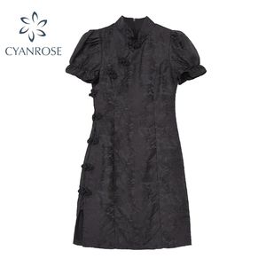 Çin Tarzı Ince Kısa Kollu Mini Elbiseler Yaz Moda Vintage Çiçek Nakış Seksi Modern Cheongsam Lady Elbise 210515