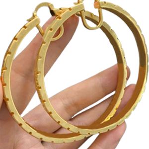 Dames hoep oorbellen ontwerpers goud oorbel mode grote cirkel eenvoudige sieraden luxe letter v stud earring hoepels groothandel 22030105R