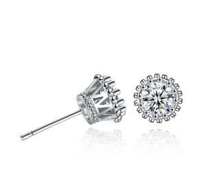 Partihandel Lågt pris Guldpläterad 6mm Zircon Crown Stud Örhängen Mode Förlovning / Bröllopsgåva Smycken för Kvinnor Snabbt Ship