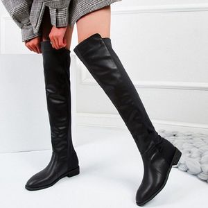 膝のブーツの上に黒の長い女性の女性のファッションパッチの革の群れスリップの暖かい裏地メッドヒール膝のブーツ