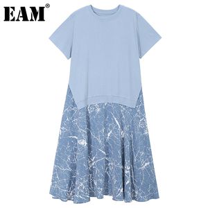 [EAM] Donne modello blu stampato grande dimensione abito lungo girocollo manica corta misura allentati moda primavera estate estate 1D8708 21512