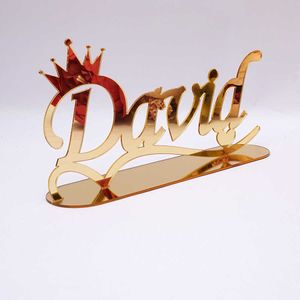 Personalized Name TableShow Mirrored Crown Style Table Stand Decor Custom Acrylic Mirror Wedding Birthday Party Favors Gifts 210610