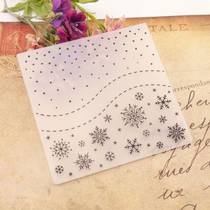 Craft Tools Christmas Snowflake Embossing Plate Scrapbook Design DIY Papier Snijden Dies Scrapbooking Plastic Map