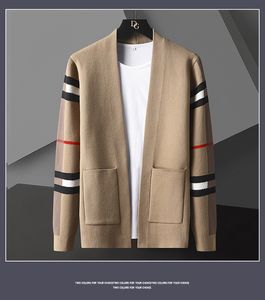 England Style Pocket Men Cardigan Fashion Brand Autumn Winter Designer Cardigan Plus Size Spliced Color Cardigan Knit Jacket