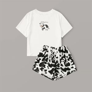 Söta pyjamas för kvinnor Cow Print Pyjamas Kvinnor Kortärmad Sleeve Bladkläder Tecknadryck Pijamas Kvinnor Sommar Hemkläder 210330