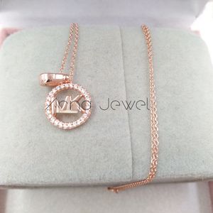 Nowa biżuteria Przyjaźń M Style Rose Gold 925 Srebrne Srebrne Początkowe naszyjniki dla kobiet łańcuchy smyczkowe Zestawy wisiorek urodzinowe MKC1108an791