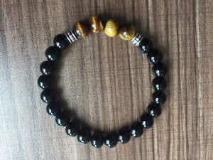 Bracciale nero da 8 mm Braccialetti di moda in pietra naturale con fili di tigre gialla per donne e uomini Preghiera Yoga