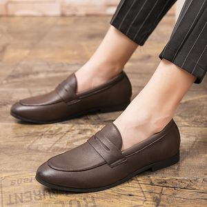 Black Brown liso deslizamento em sapatos ocasional de Oxford para homens vestido de baile formal de casamento homecoming sapato social masculino