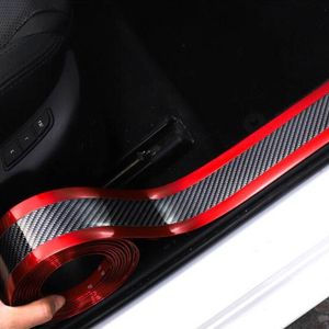 7 cm * 100 cm Etiqueta engomada del automóvil 5D Fibra de carbono Película Auto Styling Bumper Strip Wrap Wrap Anti-Collision Tronco Door Putter Protector Paster Automóvil Accesorios