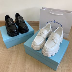 Alta qualità Gli ultimi designer di lusso vestono scarpe casual da donna basse low-top 100% pelle Fibbia in metallo Nero bianco Taglia 35-40