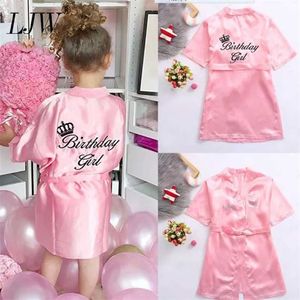 Yaz Kız Pijama Gecelik Buz Ipek Nakış Mektubu Dantel Bornoz Ev Hizmeti 2-6Yrs Giyim 211130