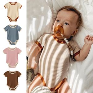 キッズデザイナー服赤ちゃん半袖ロンパース純粋な色のジャンプスーツ夏のカジュアルなボディスーツ子供の寝室綿薄いセクションWMQ882