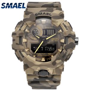 Nowy Camouflage Wojskowy Watch Smael Marka Zegarki Sportowe LED Kwarcowy Zegar Mężczyźni Sport Wristwatch 8001 Mens Army Watch Wodoodporna Q0524